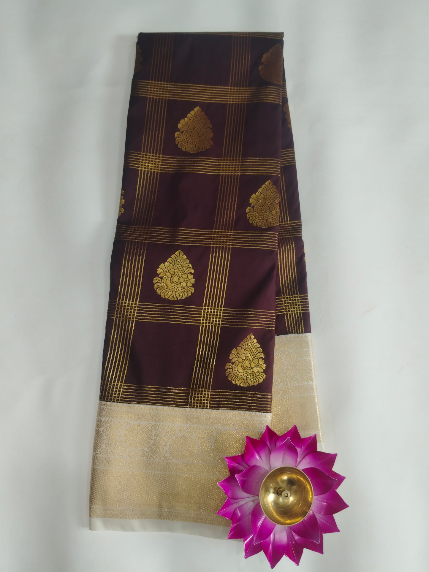 Semi Kanchipuram Silk Saree with Checks & Buta, Contrast Border and Blouse Piece-veena silk