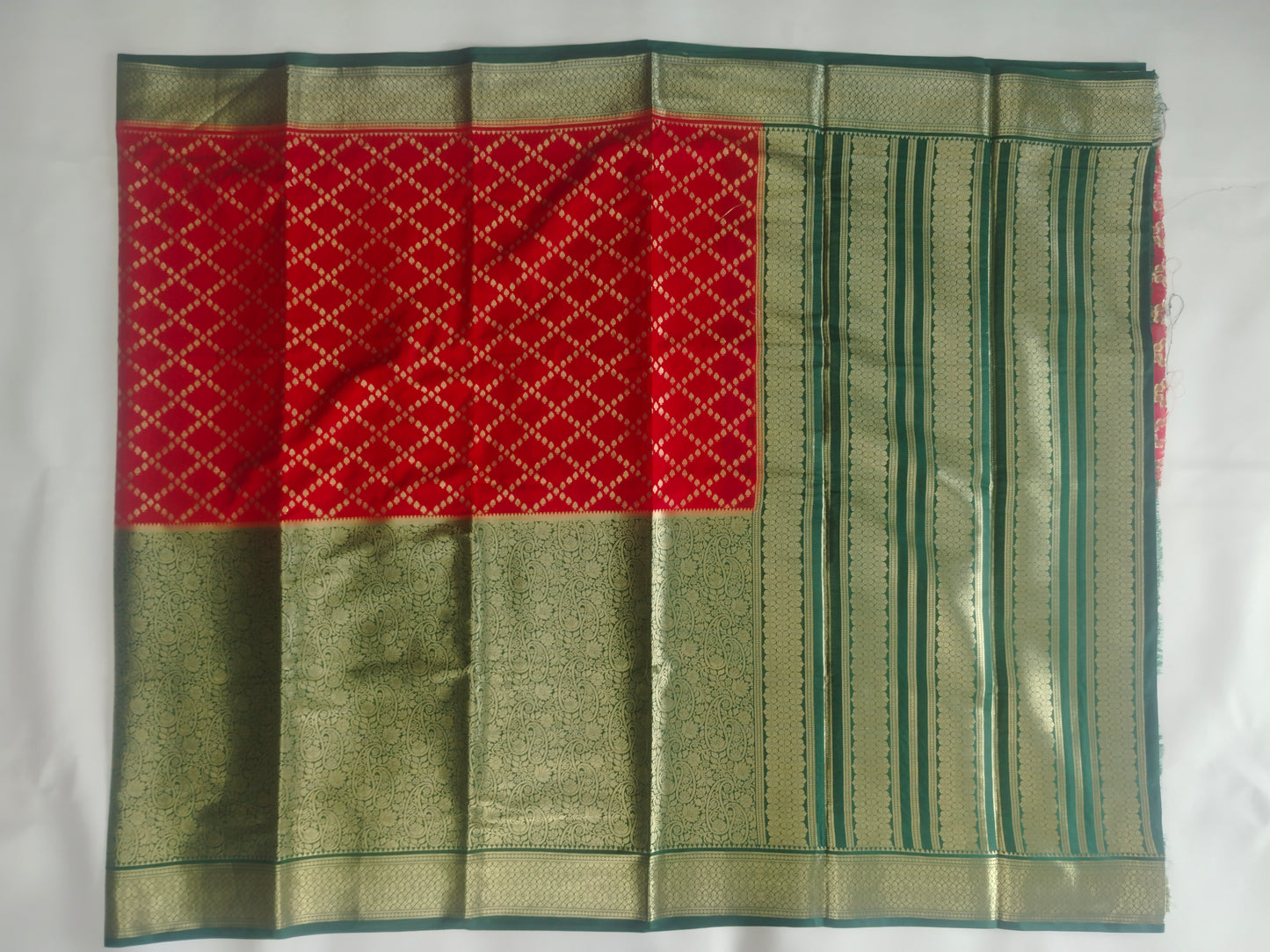 Semi Mysore Silk Crepe Saree with Long Broked Gold Zari Border & Rich Pallu-veena silk
