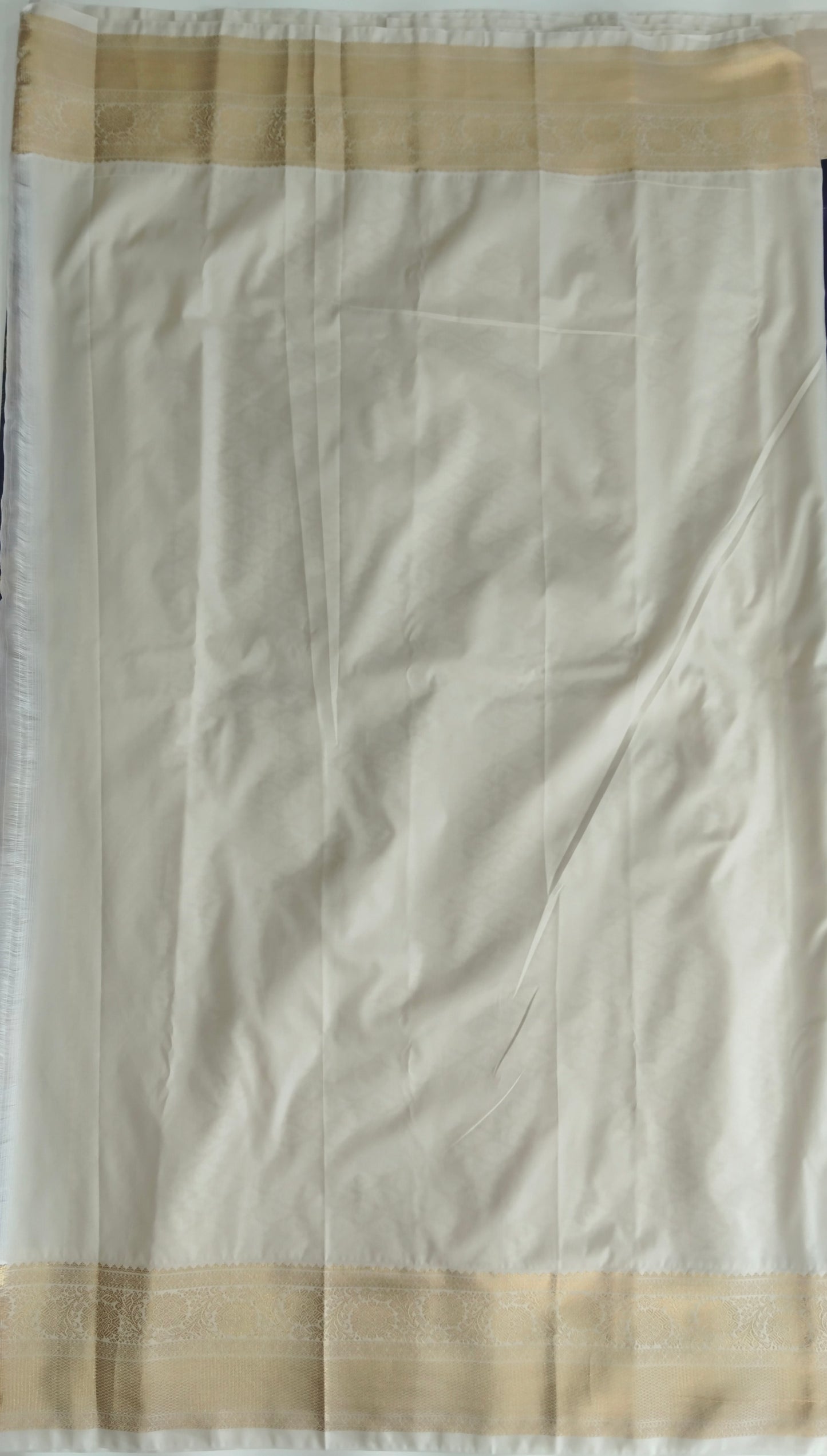 Semi Kanchipuram Silk Saree with Checks & Buta, Contrast Border and Blouse Piece-veena silk