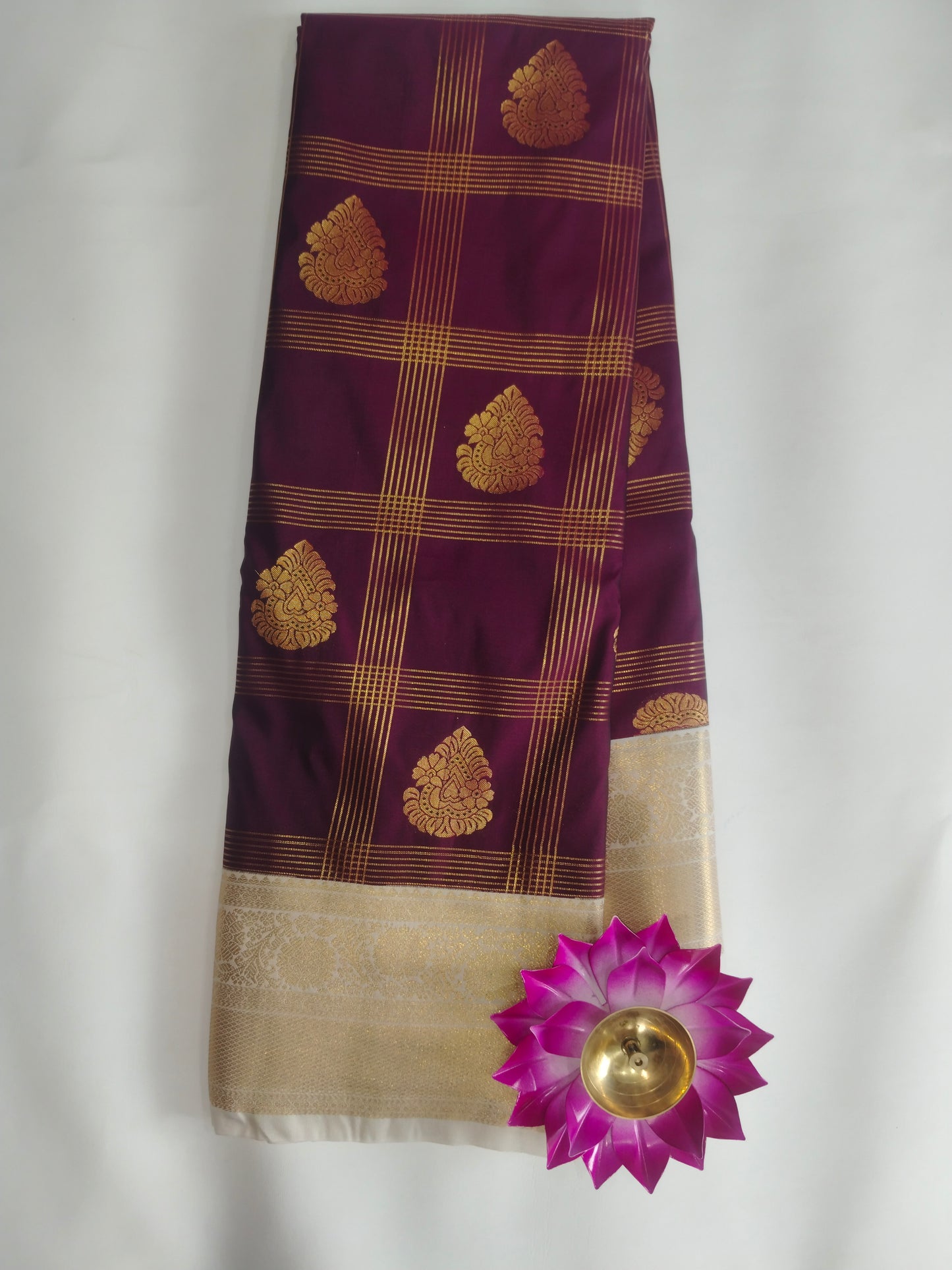 Semi Kanchipuram Silk Saree with Checks & Buta, Contrast Border and Blouse Piece-veena silk