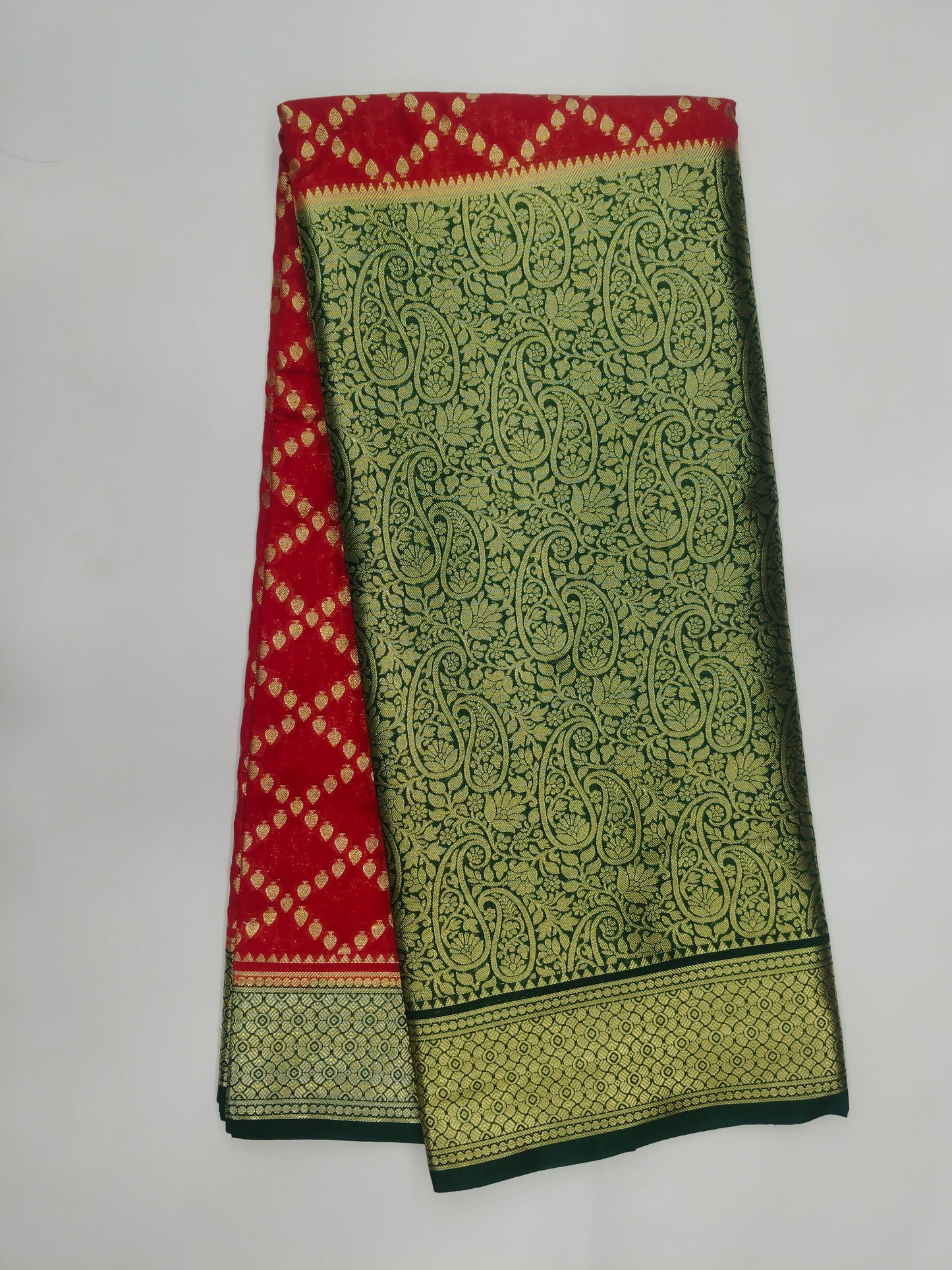 Semi Mysore Silk Crepe Saree with Long Broked Gold Zari Border & Rich Pallu-veena silk