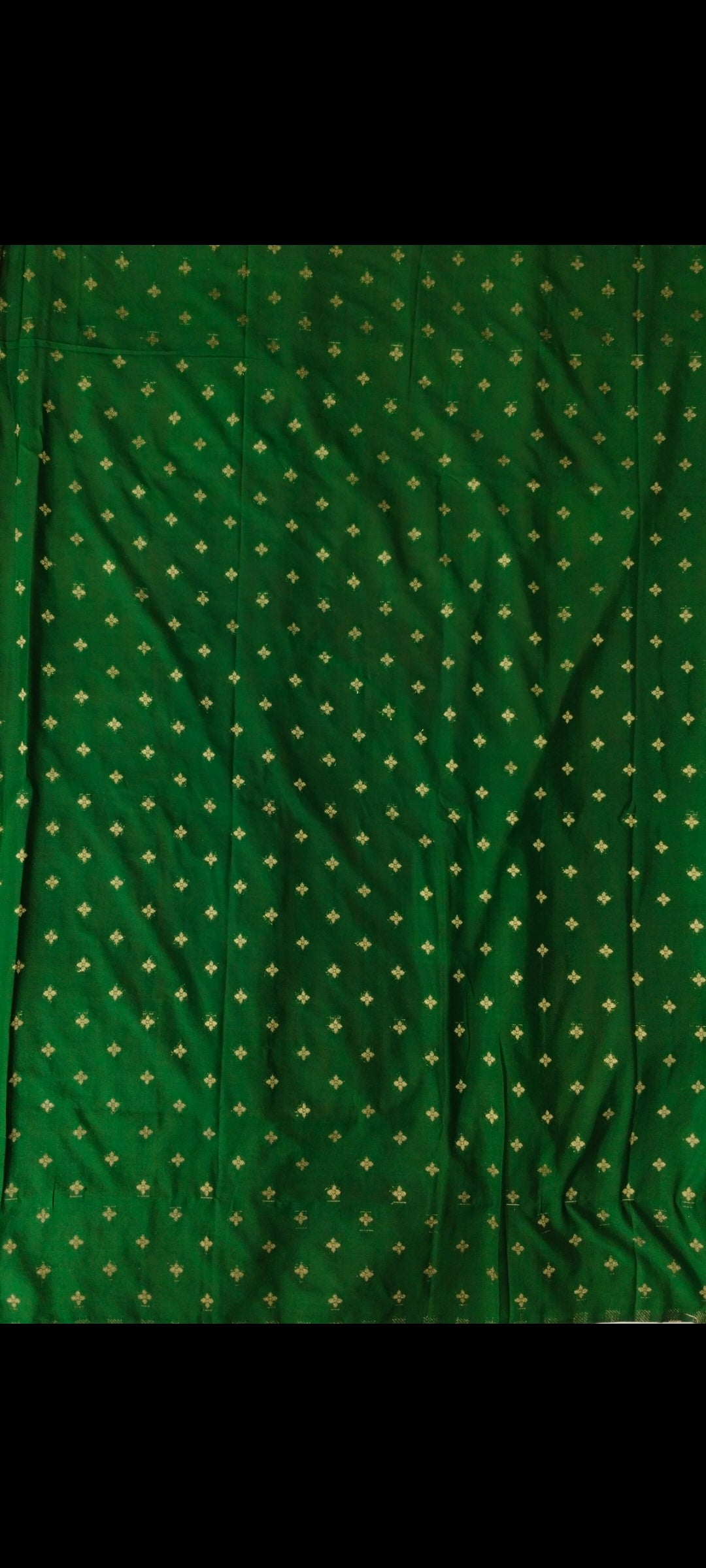 Semi Mysore silk crepe with flowers design strips with contrast blouse with flowers design and matching border-veena silk